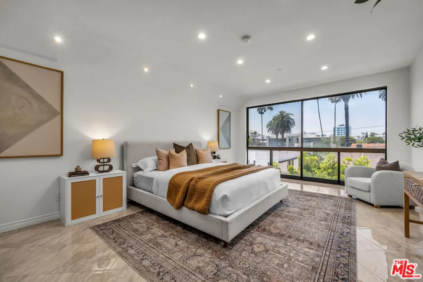125 N Gale Drive #306 photo 7
