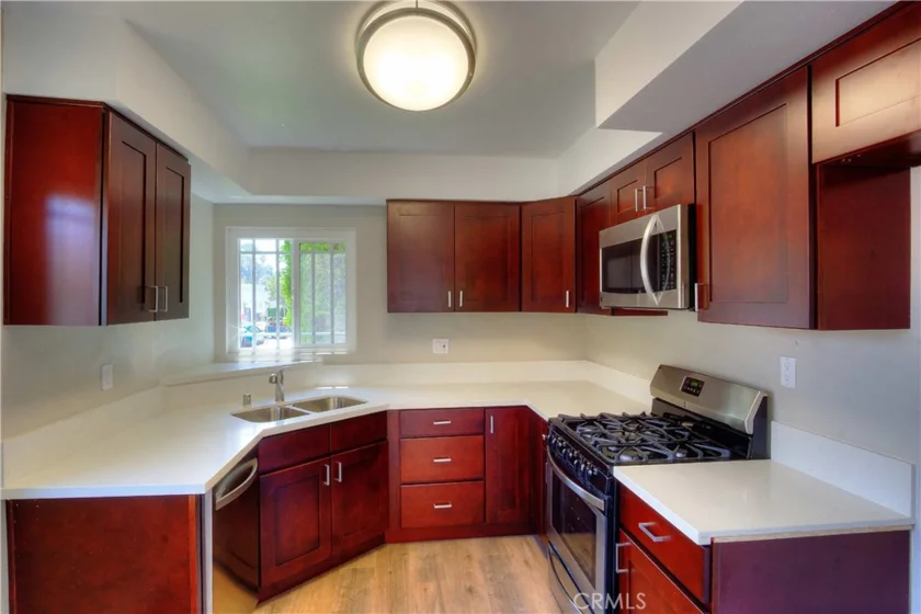 1743 N Edgemont Street #1 photo 1