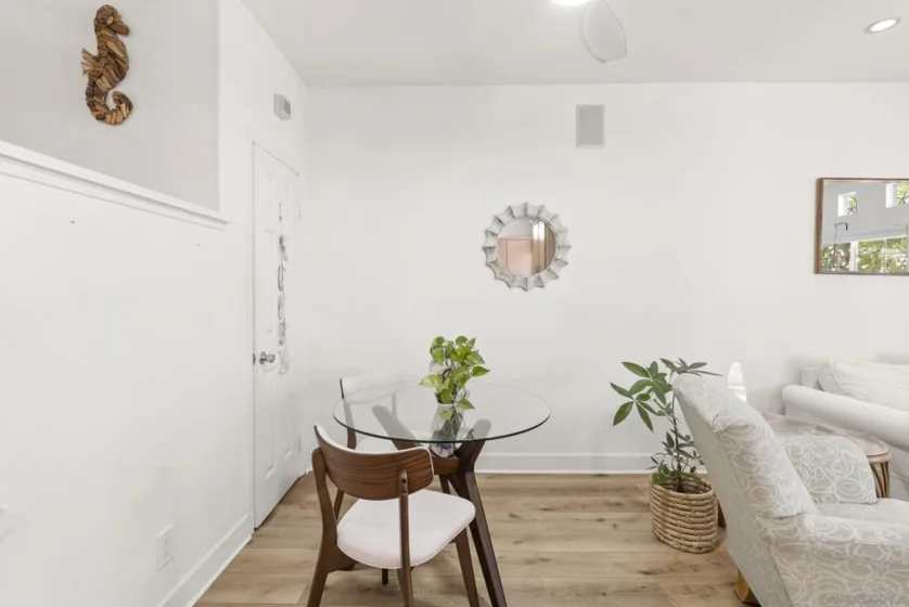 221 Donax Avenue #4 photo 15