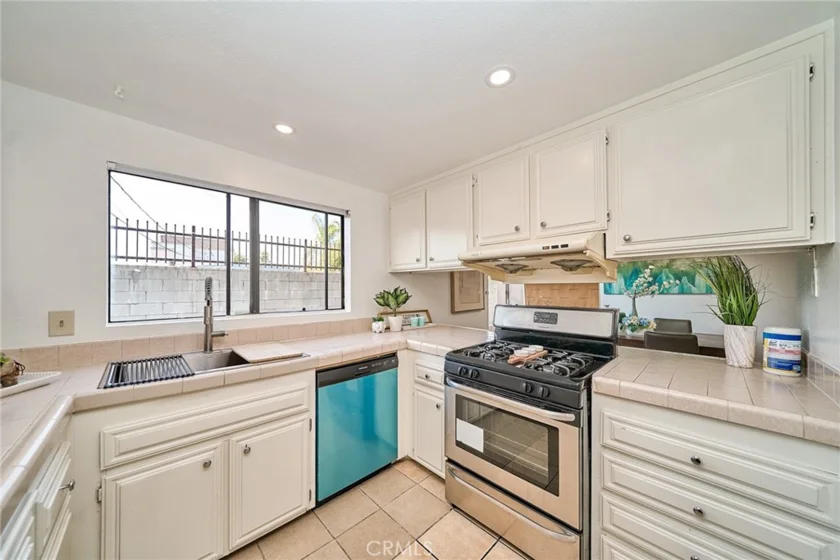 1417 S Marguerita Avenue #10 photo 10