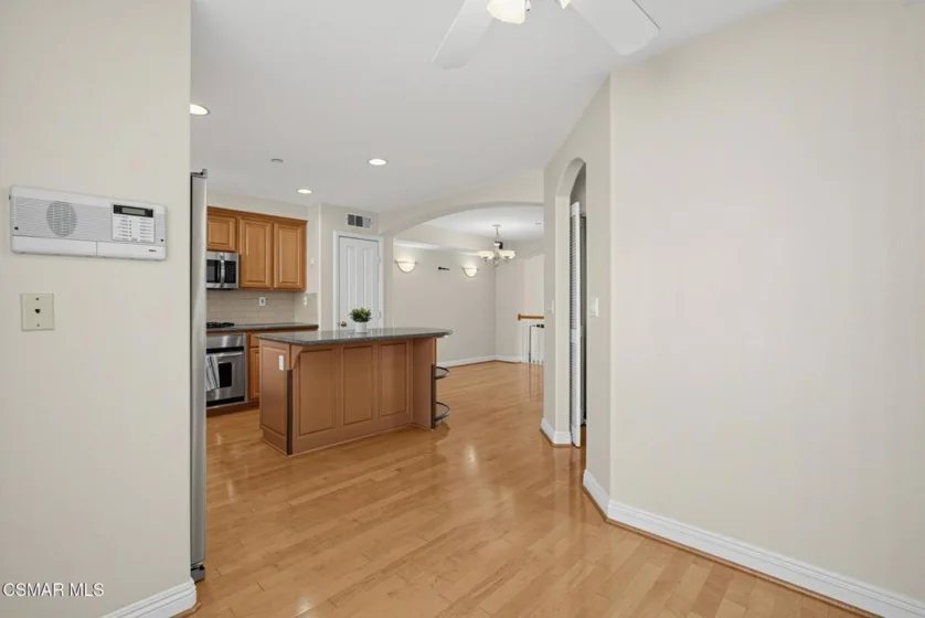 4106 W Kling Street photo 12