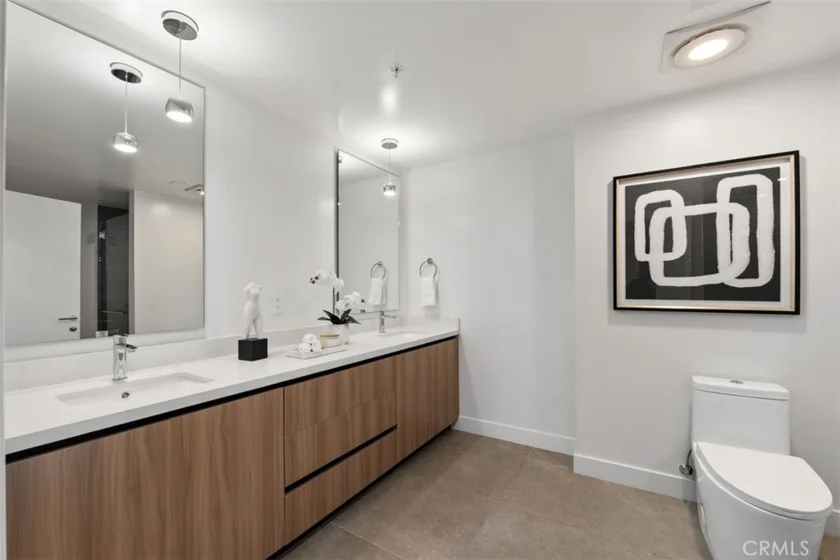 39 S Los Robles Avenue #6020 photo 17