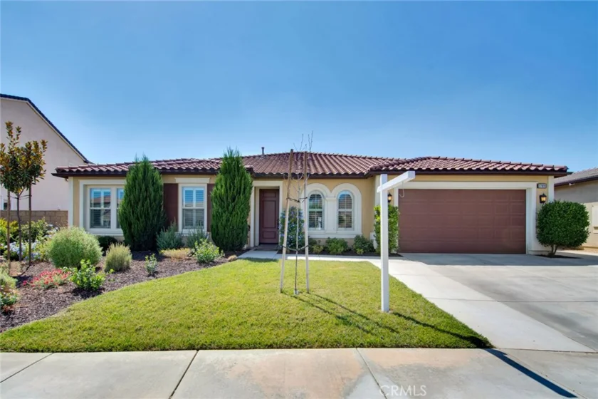27891 Huron Court photo