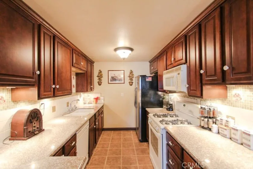9155 Pacific Avenue #204 photo 1