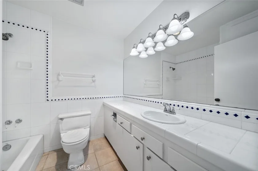 16090 Tortola Circle photo 25