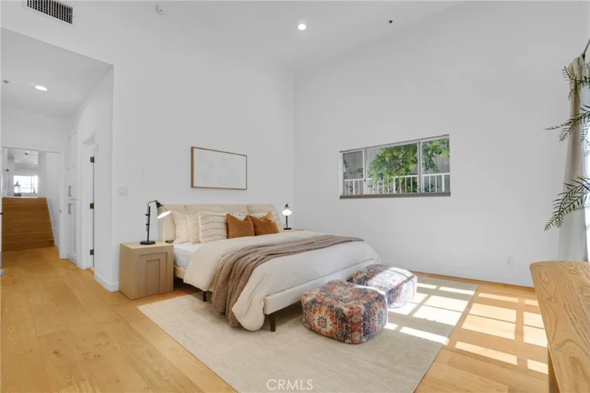 1871 Greenfield Avenue #102 photo 4