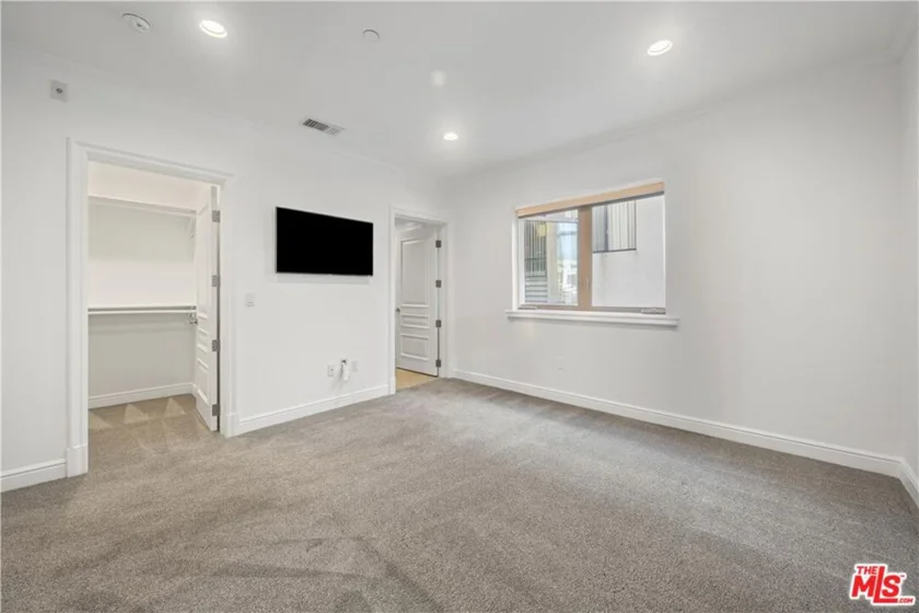 918 S Wooster Street #2 photo 16