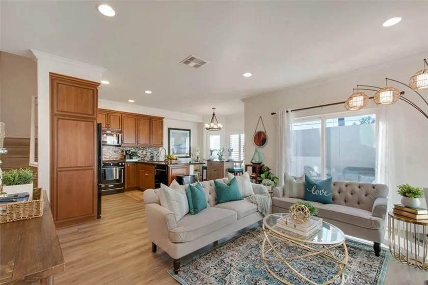 16041 Newhope Way photo 1