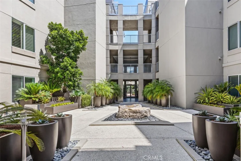 21 Gramercy #220 photo 41