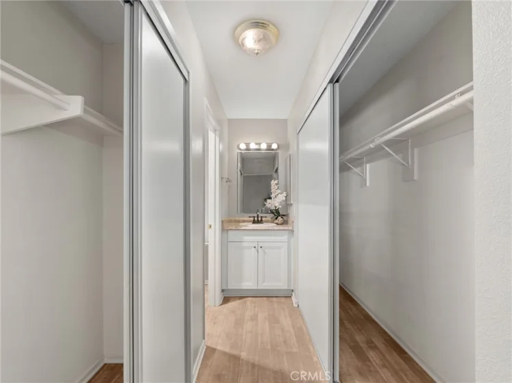 512 Sandalwood #1 photo 19