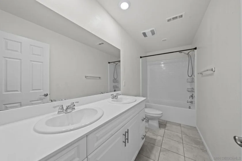 41917 Zafra Street photo 44