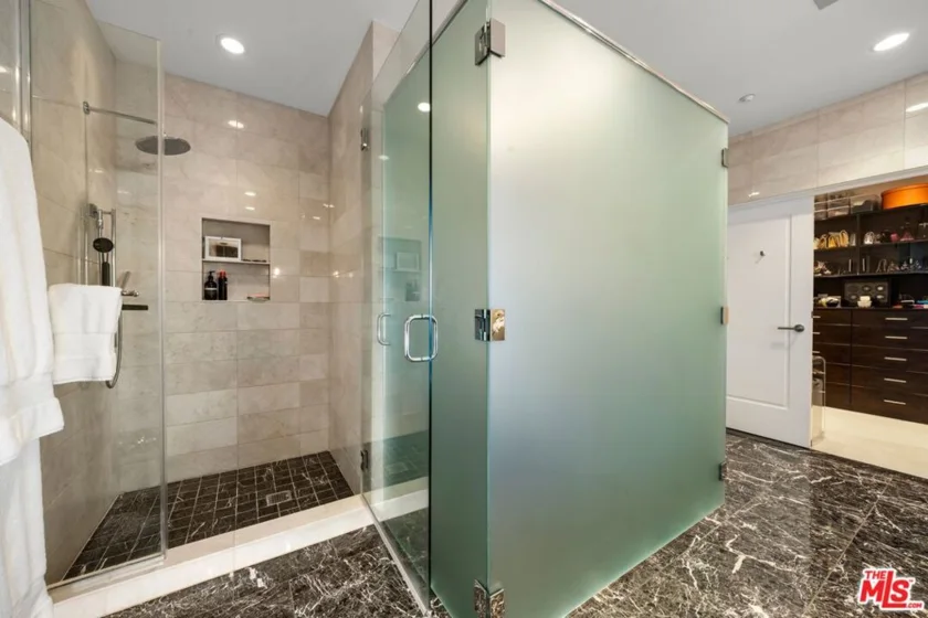 900 W Olympic Boulevard #46G photo 38