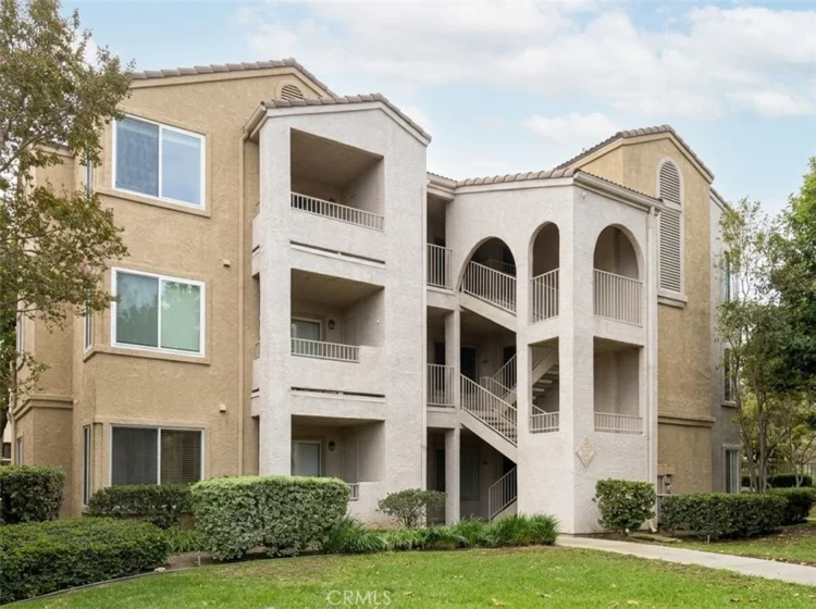2380 Del Mar photo 1