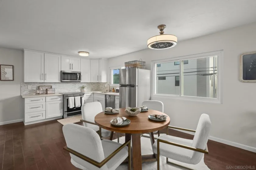 4477 Mentone Street ##211 photo 4