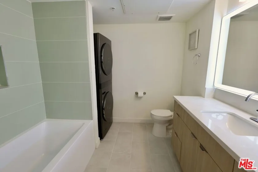 13200 Pacific #212 photo 11