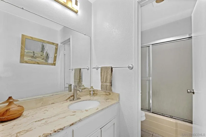 389 Shady Lane #I photo 17