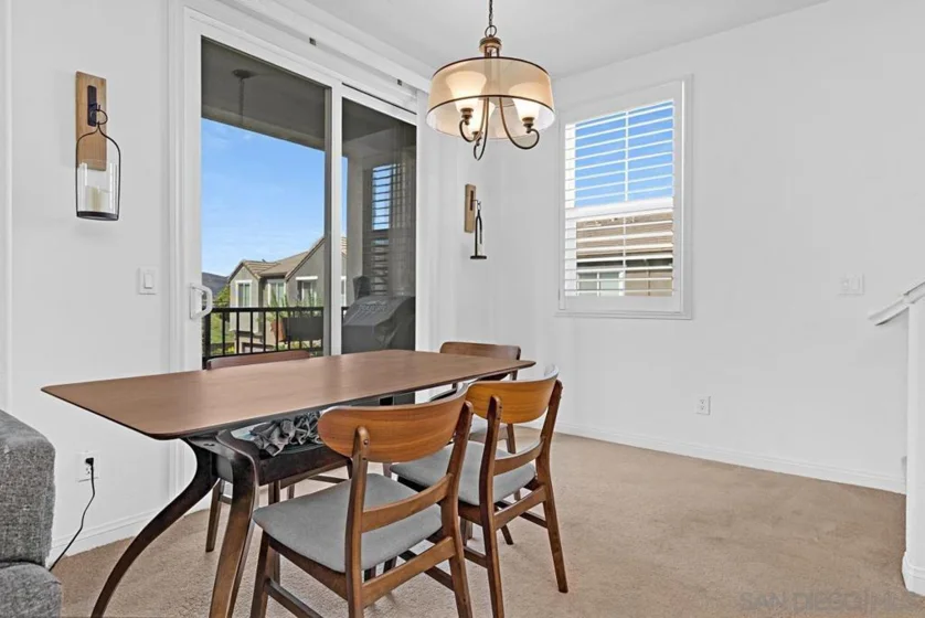 1800 Clare Lane photo 9
