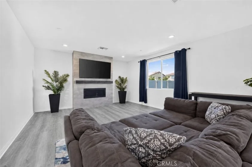 34185 Chenille Street photo 5