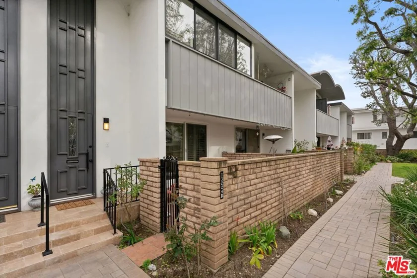 13224 Admiral Avenue #D photo 20
