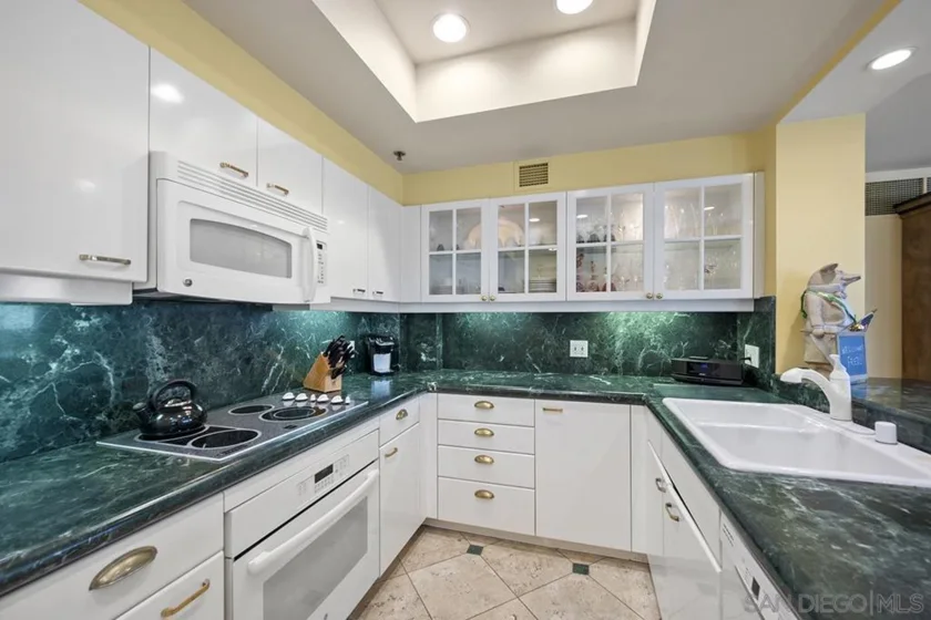 100 Harbor Drive #2404 photo 12