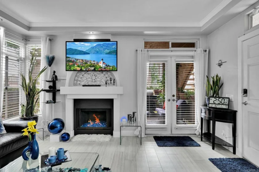 3587 Cameo Drive #19 photo 3