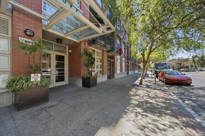 877 Island Avenue #512 photo 2