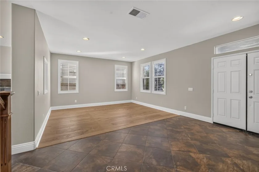 45084 Vine Cliff photo 4