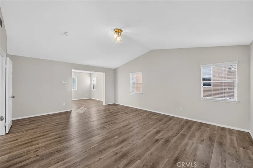 45339 Tiburcio photo 25