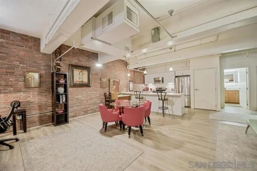 950 6th Avenue #211 photo 3