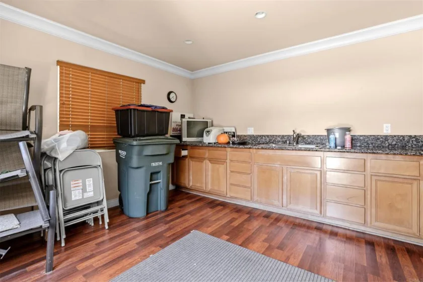 800 N Mollison Avenue #10 photo 14