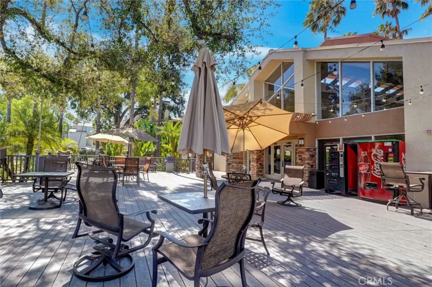 5545 Canoga Avenue #220 photo 32