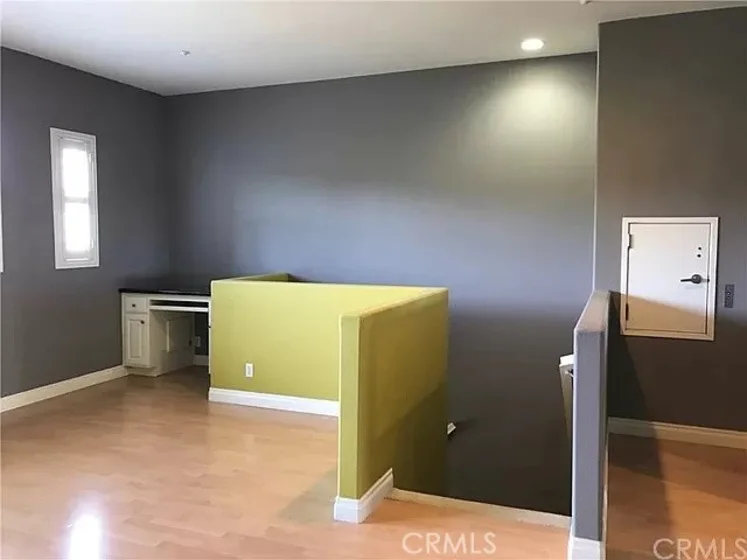 2270 Clark photo 3