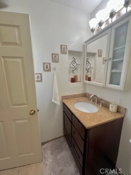 812 Inglewood photo 39