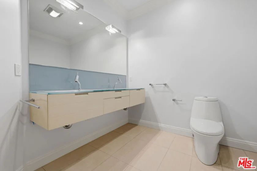 8121 Norton Avenue #201 photo 50