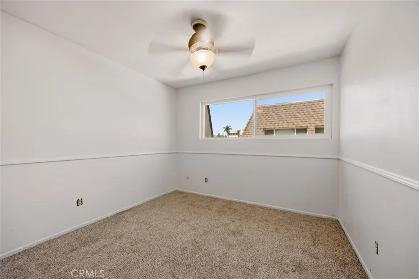 17943 Magnolia Boulevard #16 photo 11