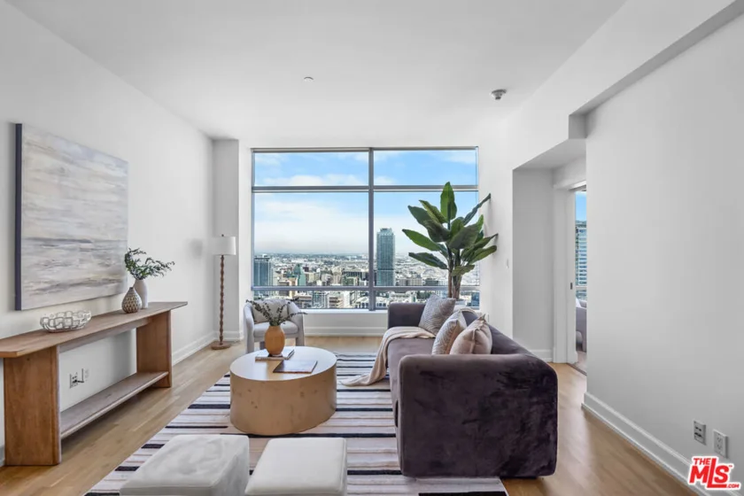 900 W Olympic Boulevard #37E photo 13