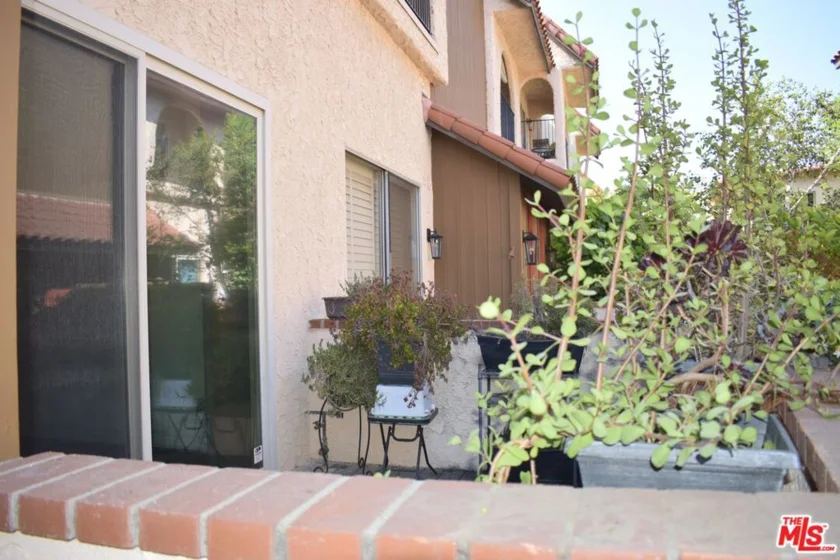 1711 Grismer Avenue #63 photo 29