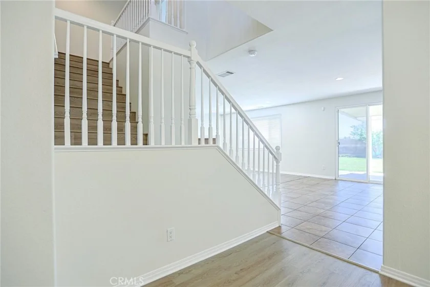 40322 Ariel Hope photo 12