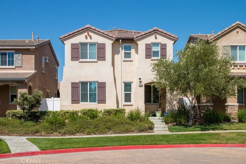 22369 Yates photo 1