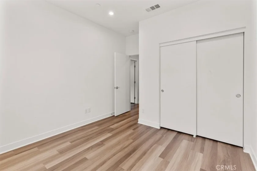 1206 W Cara photo 34