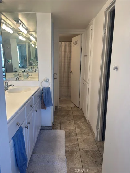 1750 E Ocean #503 photo 8