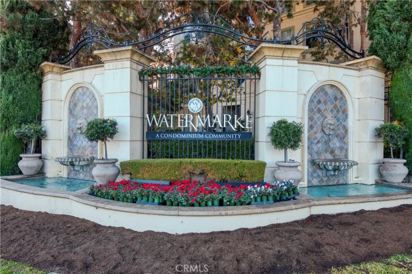 2408 Watermarke Place photo 5