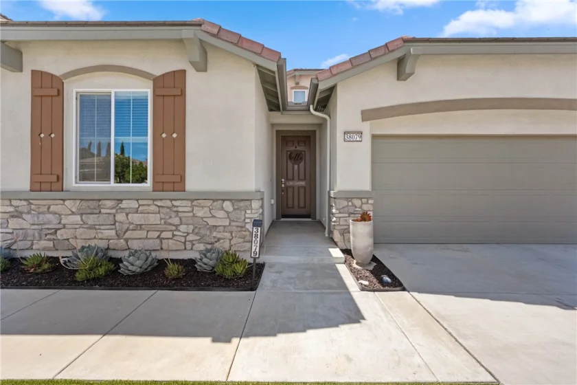 38079 Bella Rosa photo 16