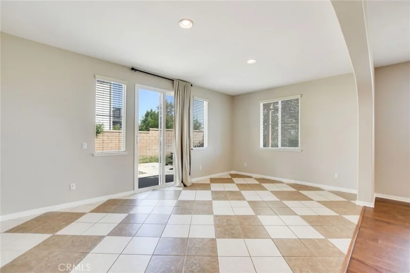 27307 Trefoil Street photo 25