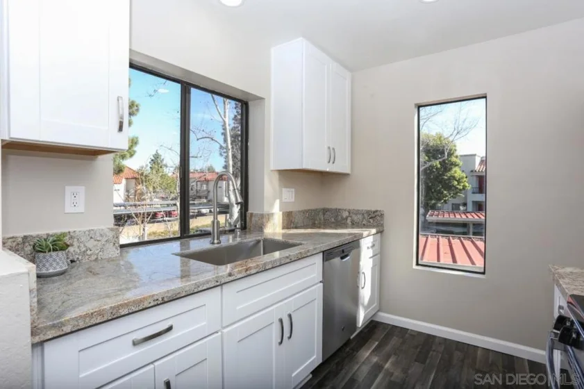 8387 Capricorn Way #102 photo 1