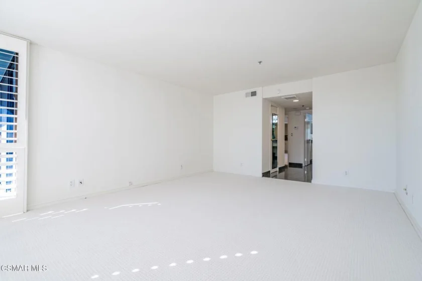 10660 Wilshire Boulevard #410 photo 43