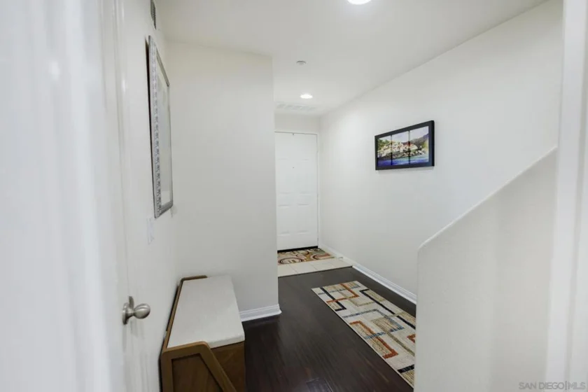 810 Harbor Cliff Way #230 photo 28