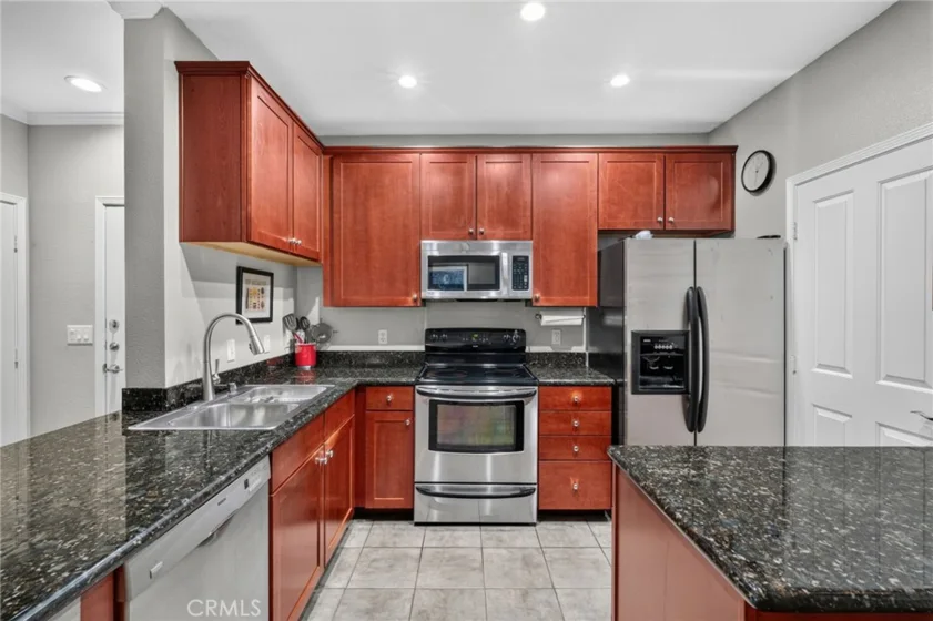 22681 Oakgrove #127 photo 8