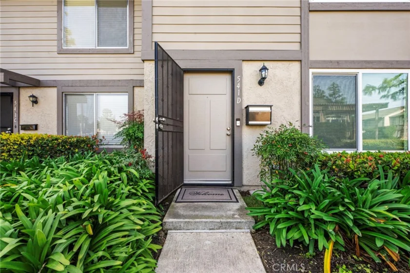 541 W Alton Avenue #D photo 1
