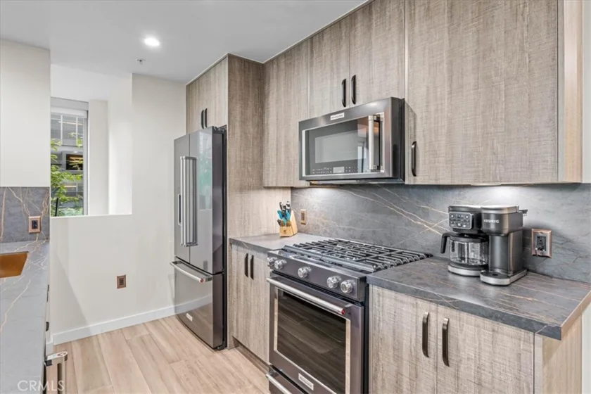 1155 S Grand #426 photo 16